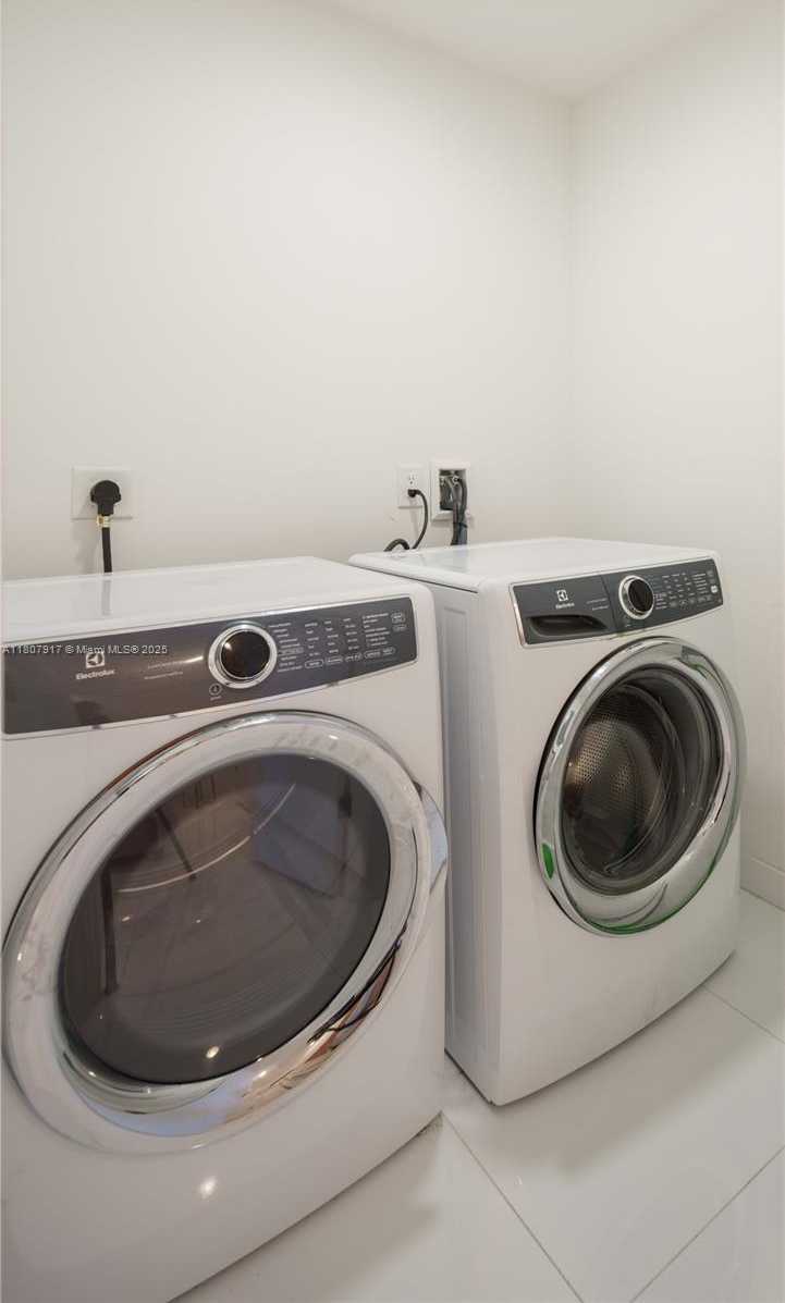 Small Image of 851 NORTH EAST 1ST AVE #4406, Miami Number 25