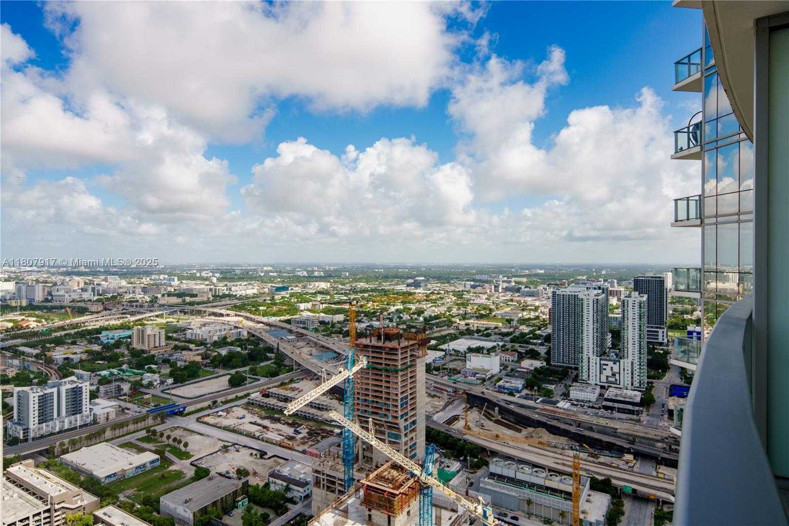 Small Image of 851 NORTH EAST 1ST AVE #4406, Miami Number 7