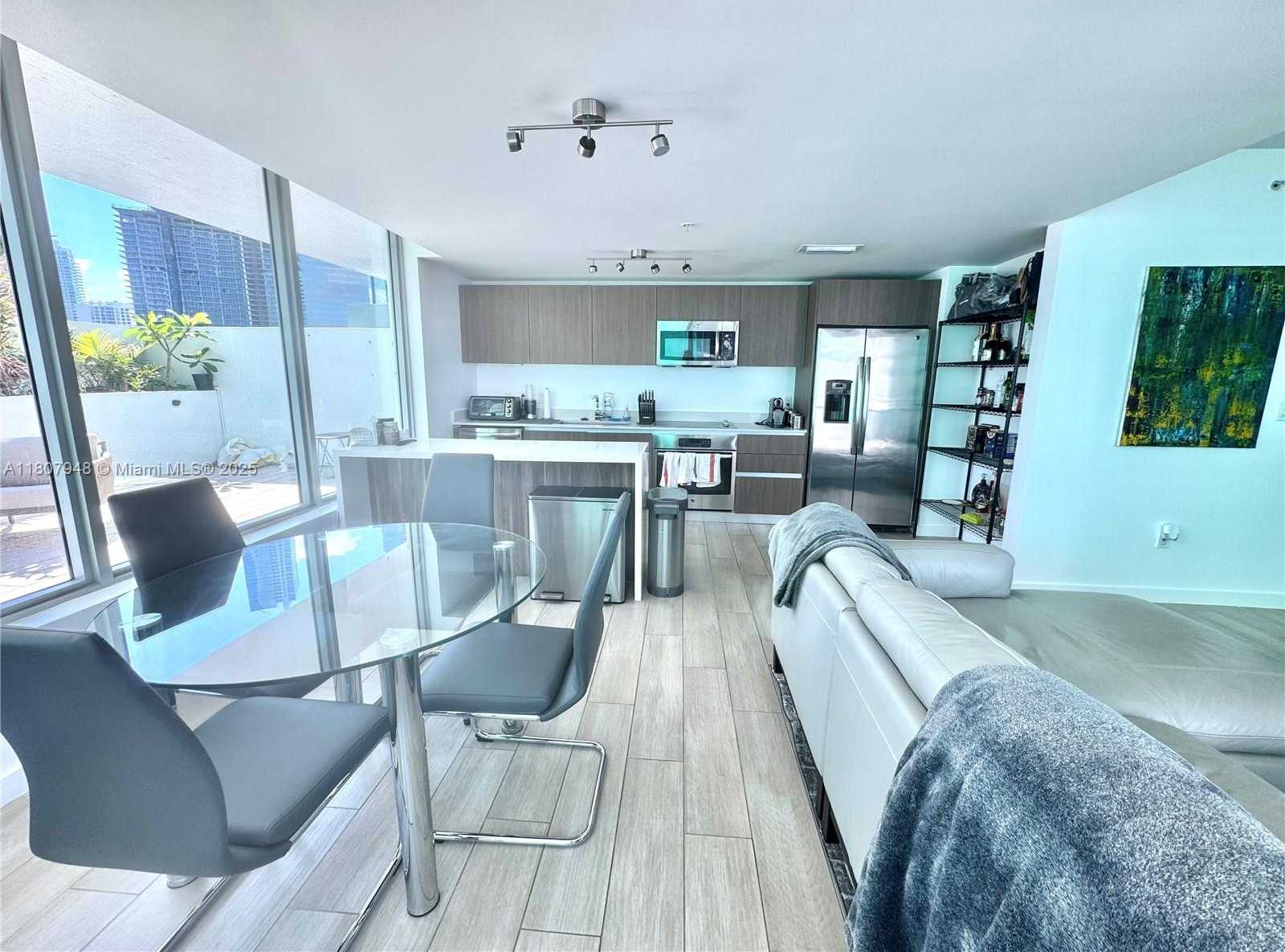 Small Image of 1600 SOUTH WEST 1ST AVE #910, Miami Number 3