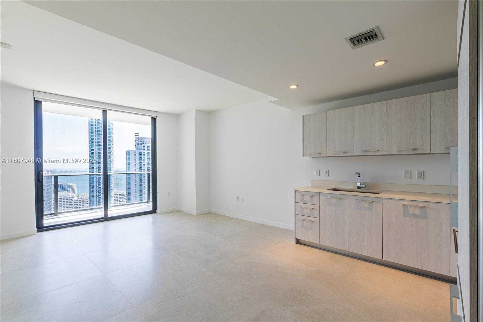 Small Image of 45 SOUTH WEST 9TH ST #3302, Miami Number 11