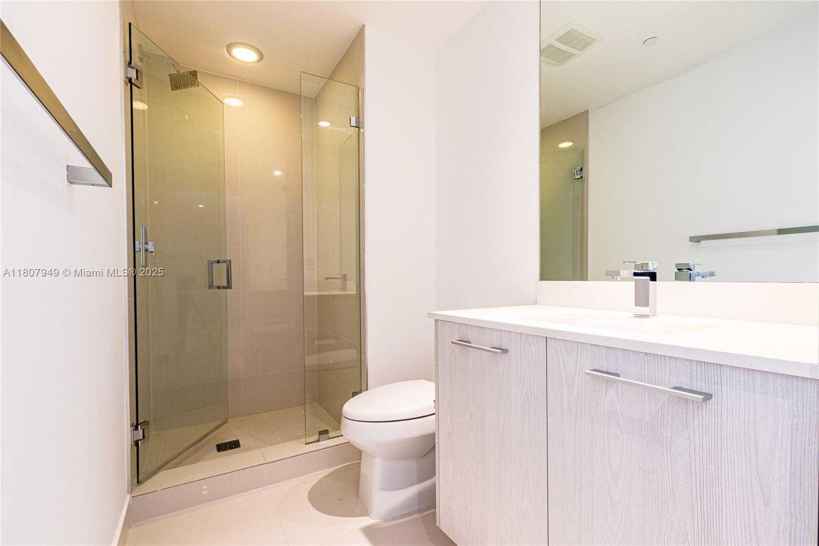 Small Image of 45 SOUTH WEST 9TH ST #3302, Miami Number 19