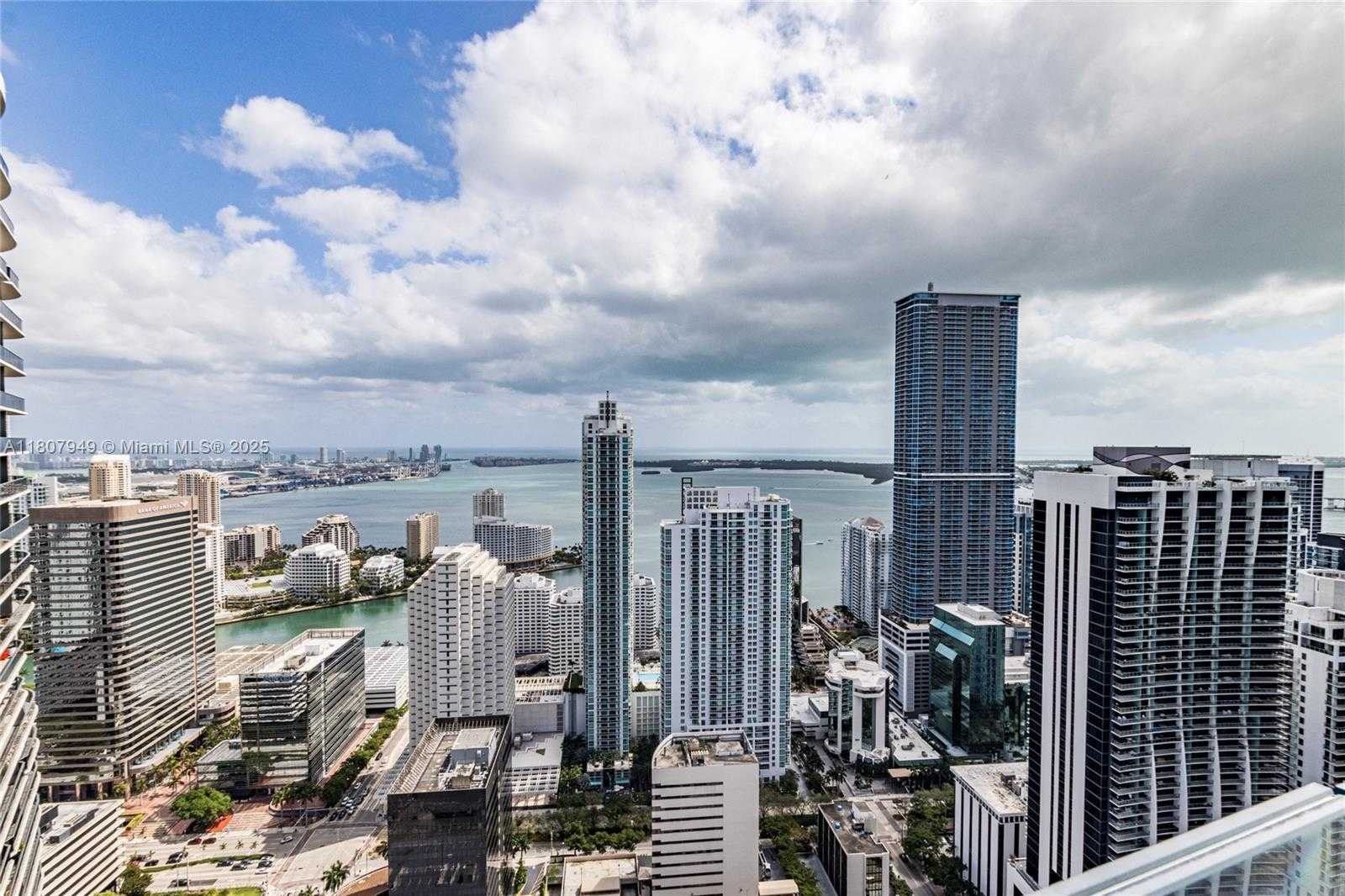 Small Image of 45 SOUTH WEST 9TH ST #3302, Miami Number 27
