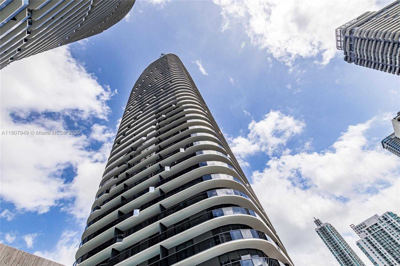 Small Image of 45 SOUTH WEST 9TH ST #3302, Miami Number 28