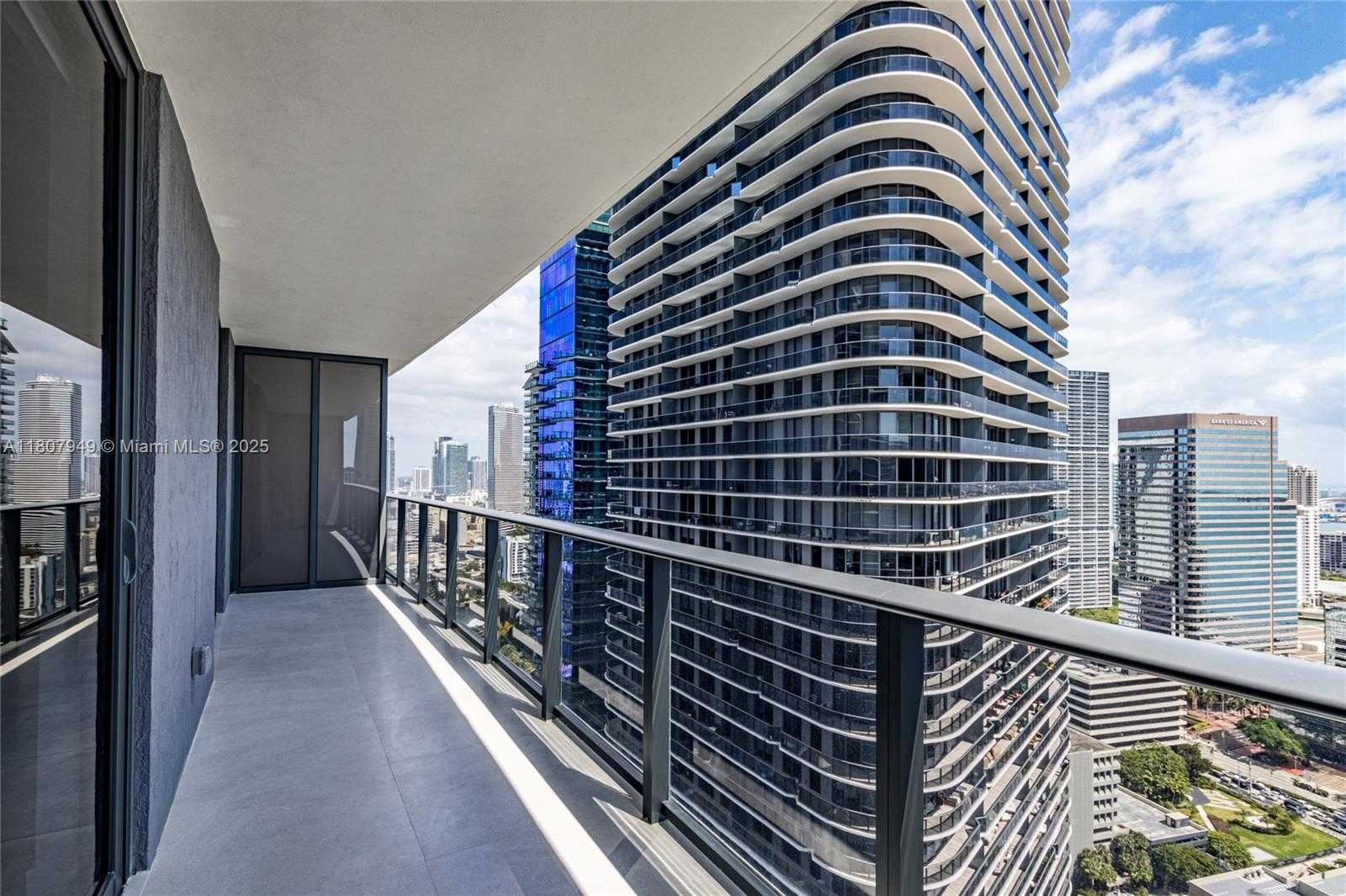 Small Image of 45 SOUTH WEST 9TH ST #3302, Miami Number 3