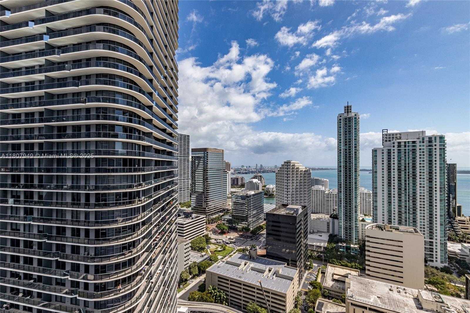 Small Image of 45 SOUTH WEST 9TH ST #3302, Miami Number 5