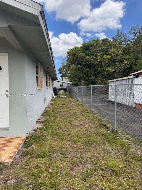 Small Image of 285 SEAMAN AVE, Opa-Locka Number 3