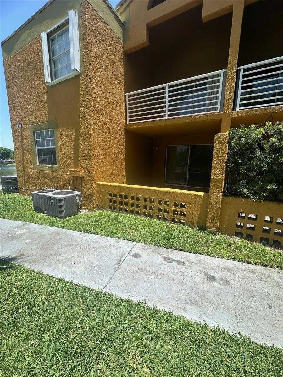 Small Image of 9741 FONTAINEBLEAU BLVD #H109, Miami Number 14