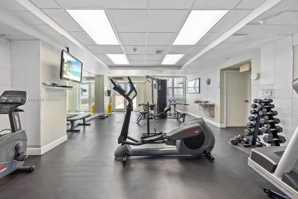 Small Image of 50 MENORES AVE #805, Coral Gables Number 20