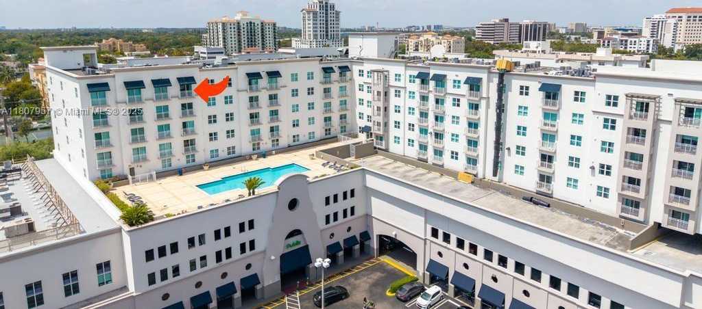 Small Image of 50 MENORES AVE #805, Coral Gables Number 23