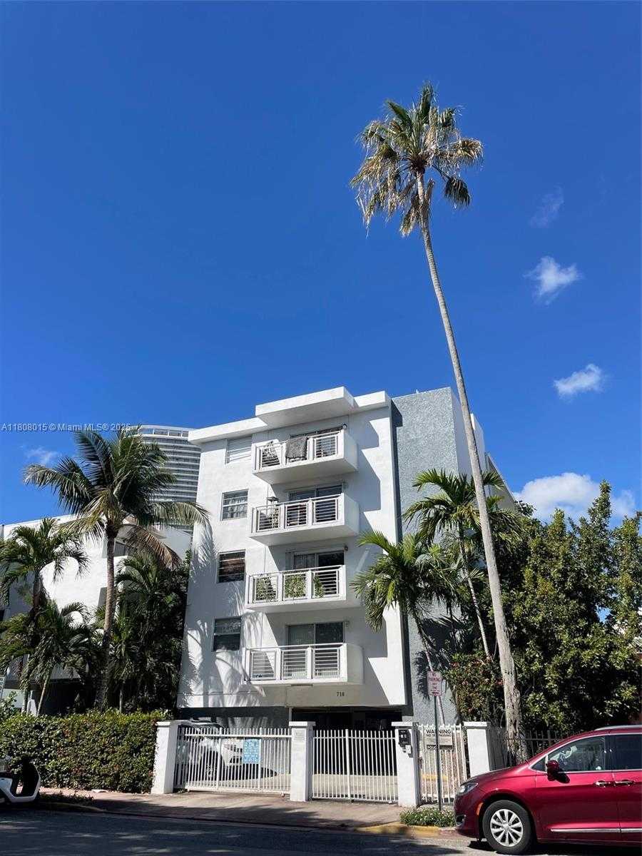 Small Image of 716 MICHIGAN AVE #202, Miami Beach Number 2
