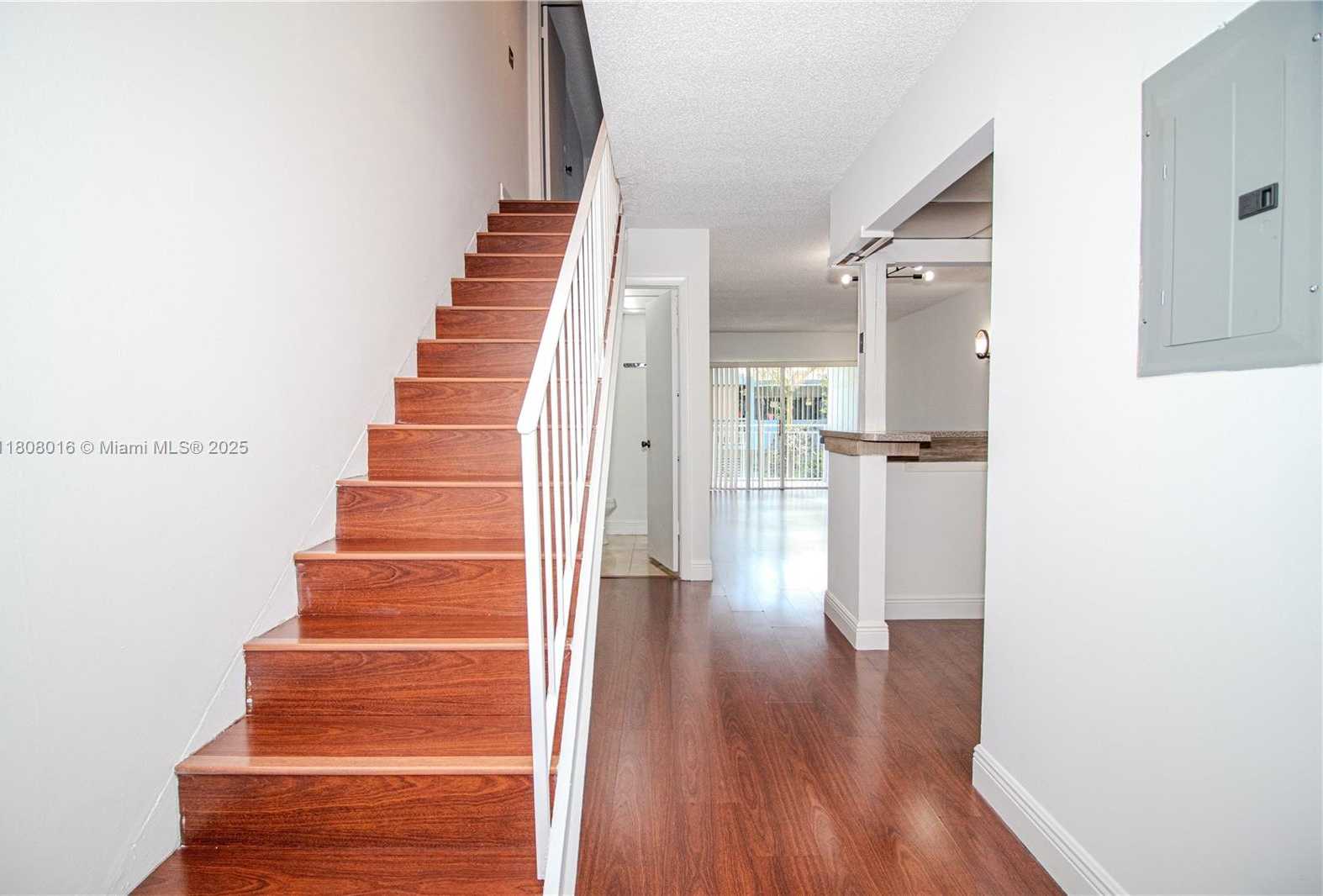 Small Image of 9367 FONTAINEBLEAU BLVD #G211, Miami Number 13