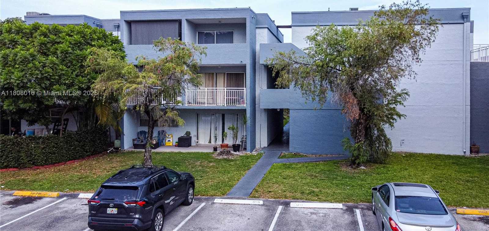 Small Image of 9367 FONTAINEBLEAU BLVD #G211, Miami Number 2