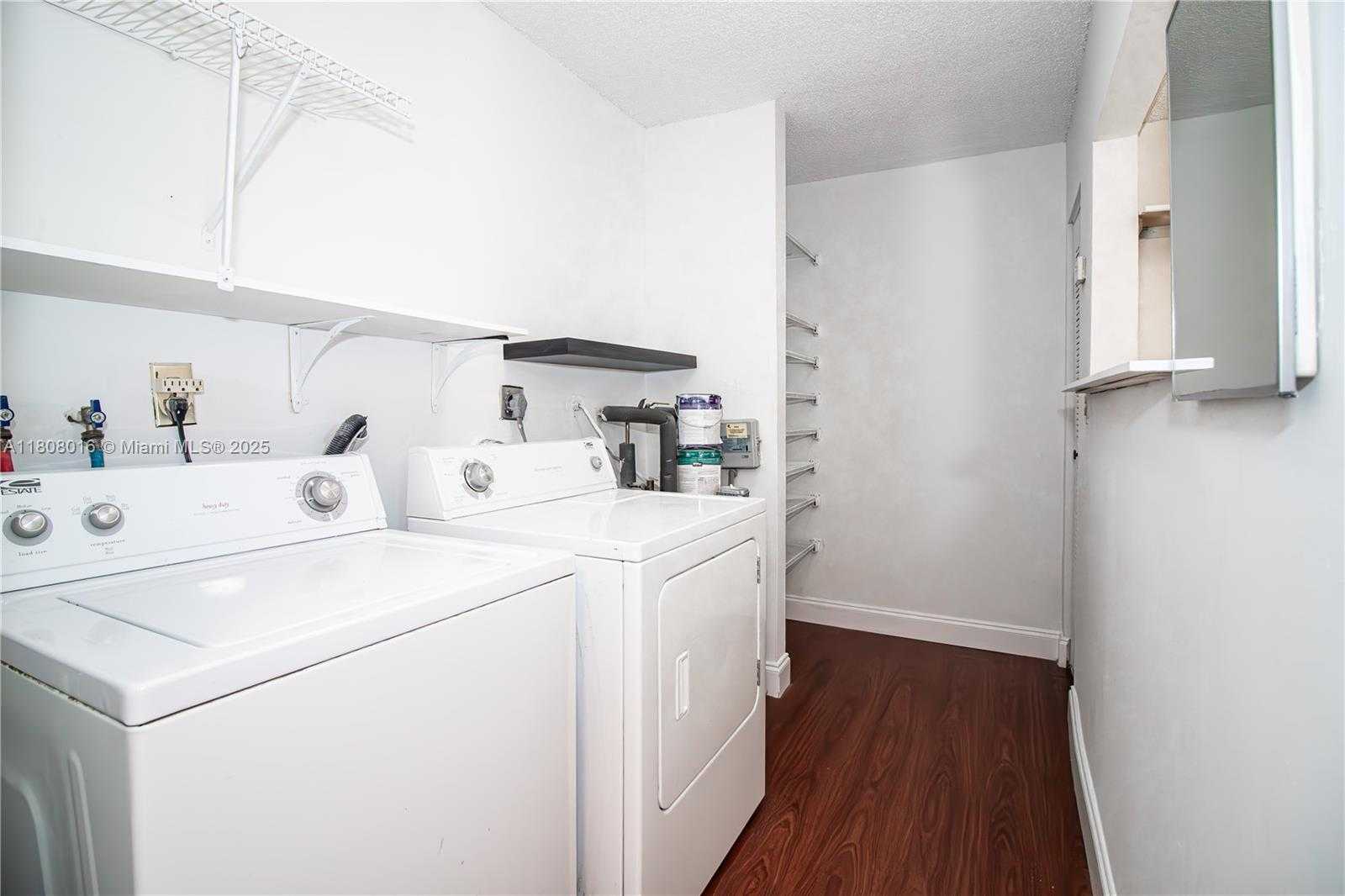 Small Image of 9367 FONTAINEBLEAU BLVD #G211, Miami Number 21