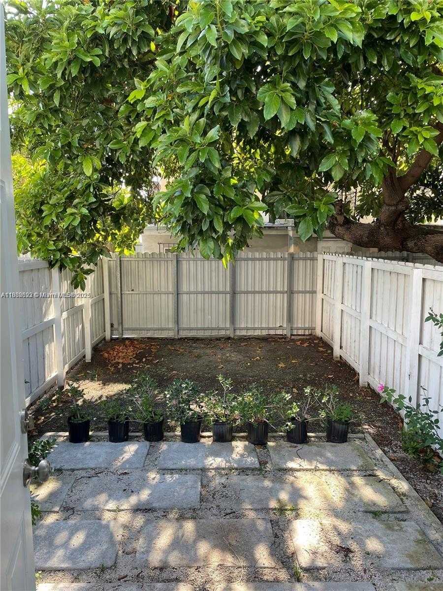 Small Image of 736 NORTH WEST 22ND CT #3, Miami Number 11