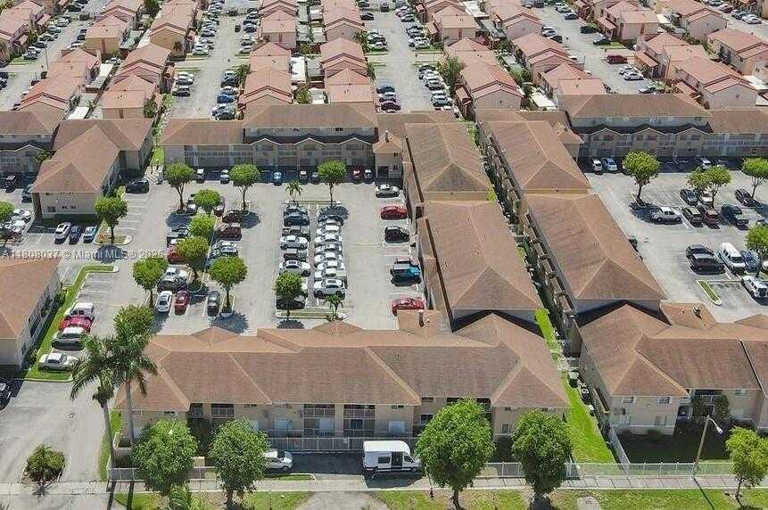 Small Image of 3021 WEST 76TH ST #C-101, Hialeah Number 16