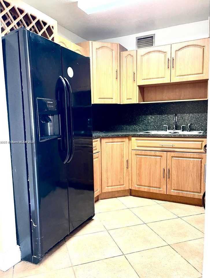 Small Image of 3021 WEST 76TH ST #C-101, Hialeah Number 2