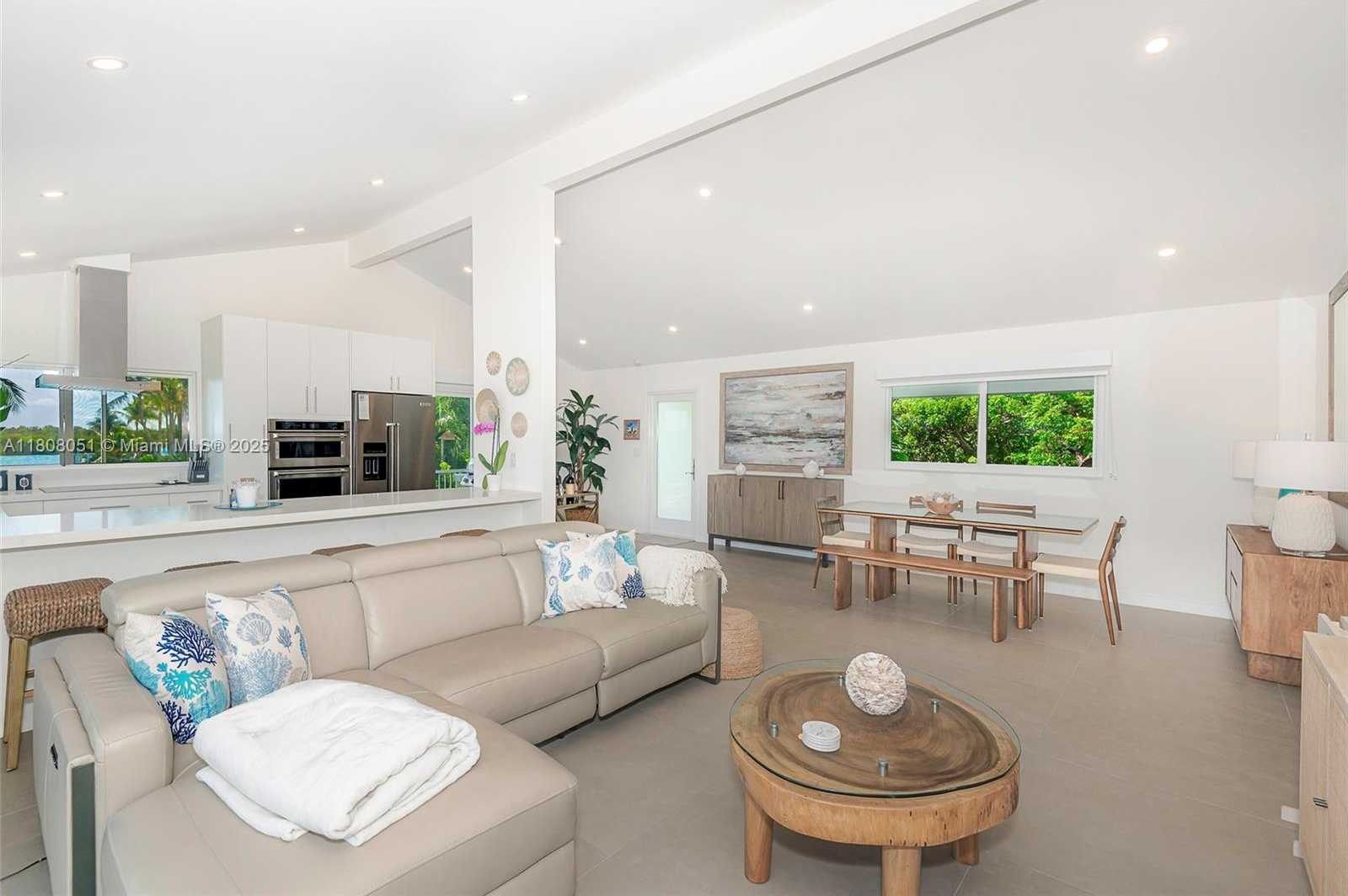 Small Image of 195 KAHIKI DR, Plantation Key Number 11