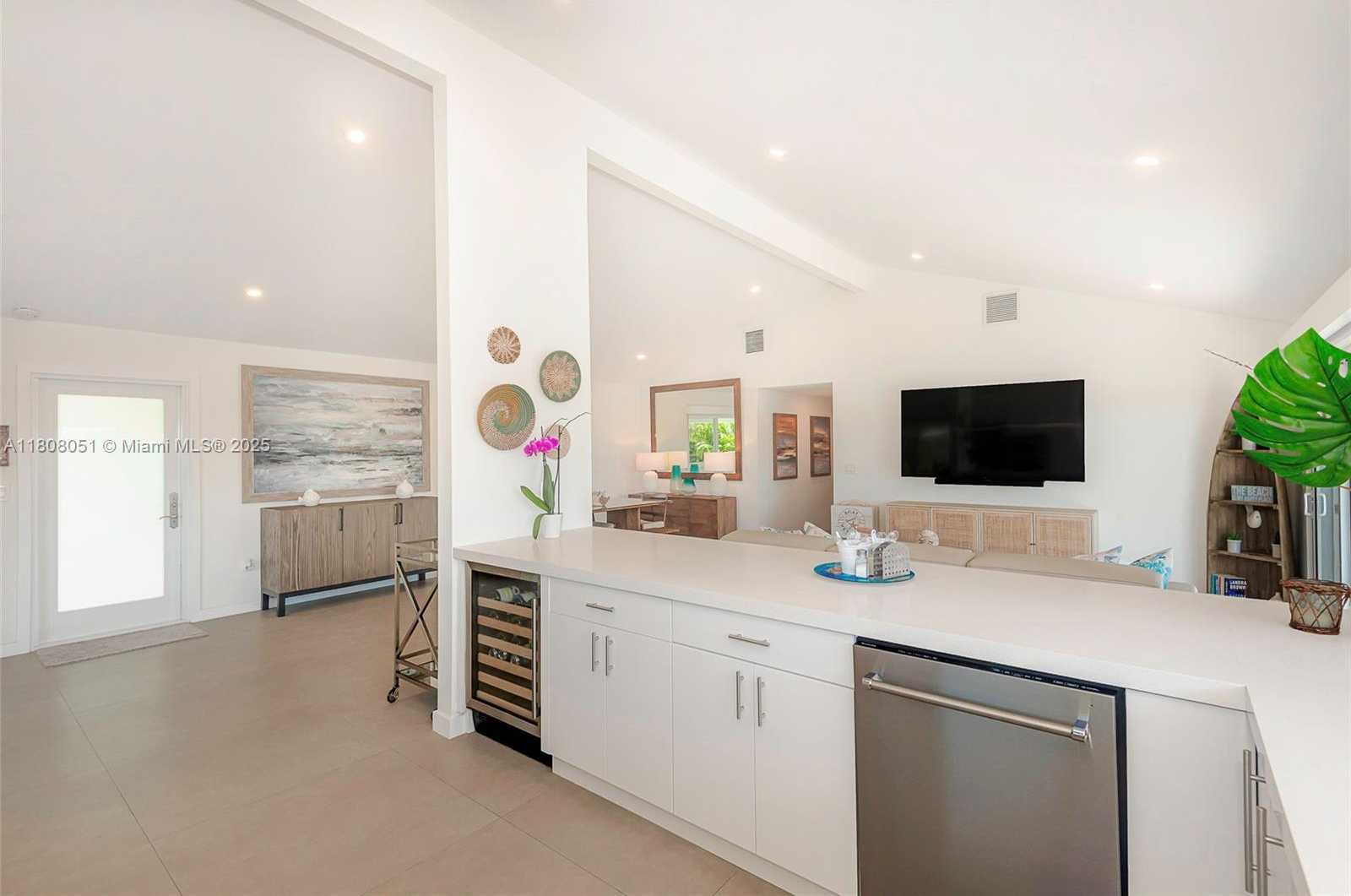 Small Image of 195 KAHIKI DR, Plantation Key Number 14