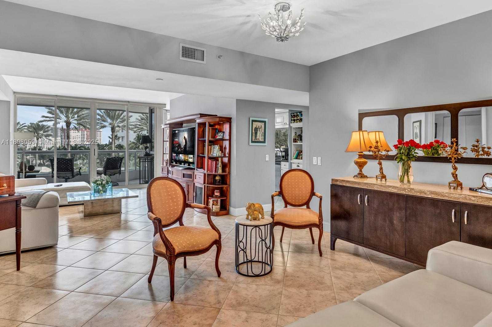 Small Image of 21205 YACHT CLUB DR #601, Aventura Number 10