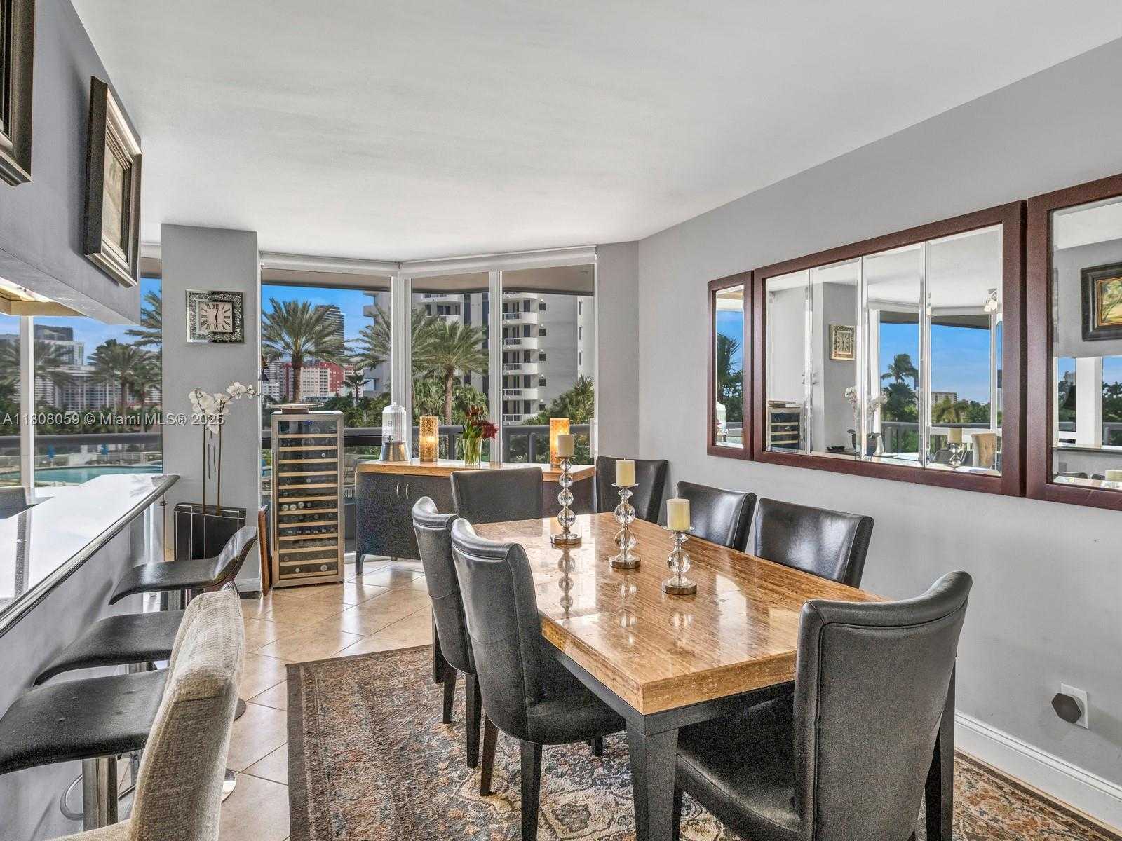 Small Image of 21205 YACHT CLUB DR #601, Aventura Number 17