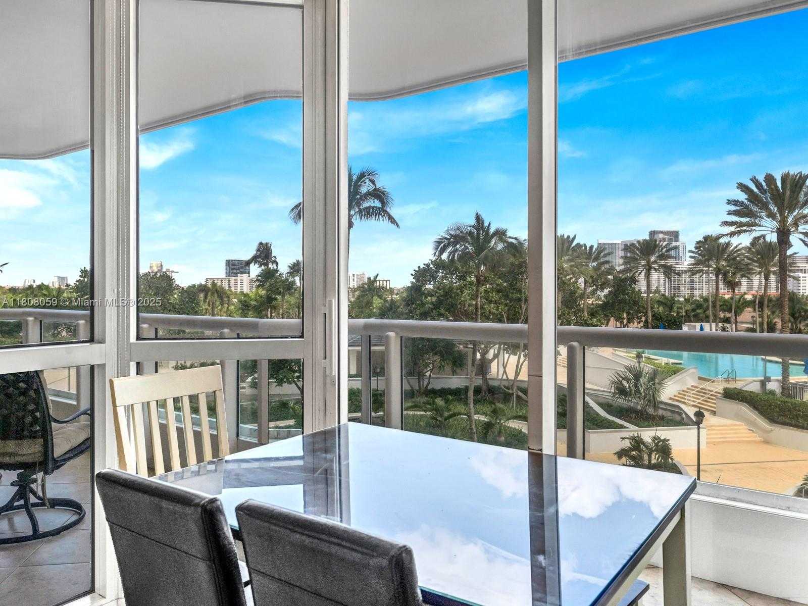 Small Image of 21205 YACHT CLUB DR #601, Aventura Number 25