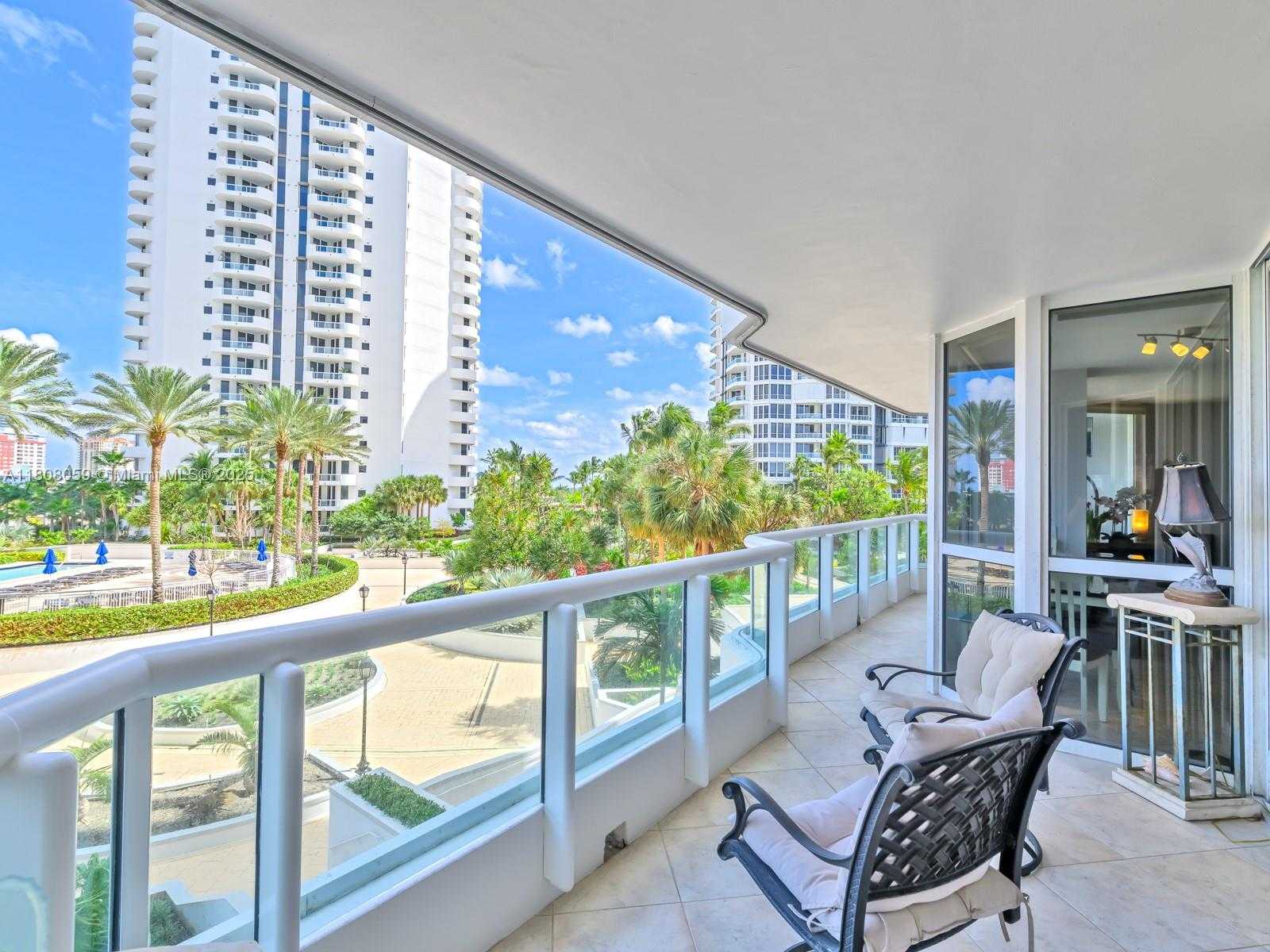Small Image of 21205 YACHT CLUB DR #601, Aventura Number 36