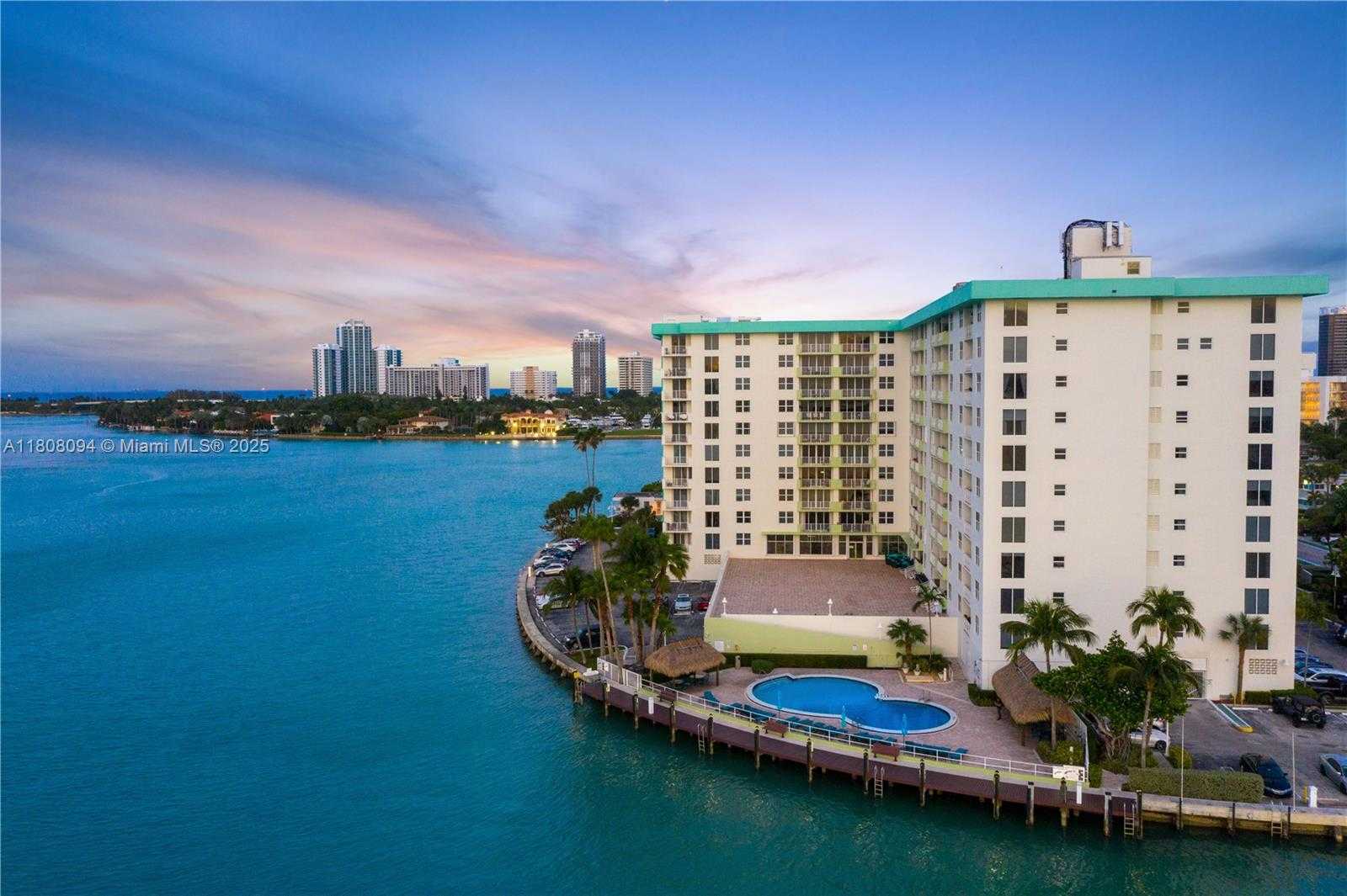 Small Image of 10350 WEST BAY HARBOR DR #8E, Bay Harbor Islands Number 14