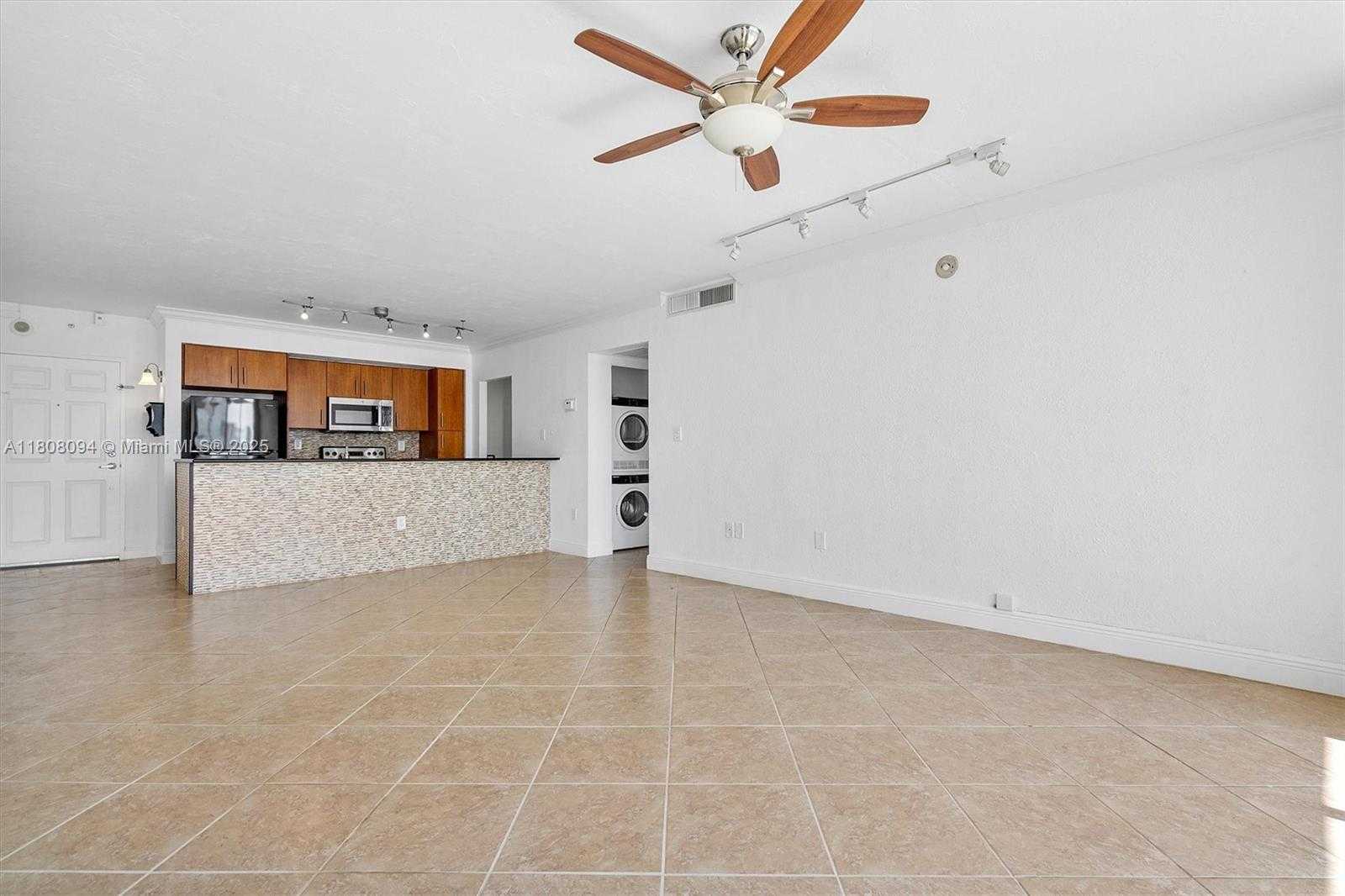 Small Image of 10350 WEST BAY HARBOR DR #8E, Bay Harbor Islands Number 5