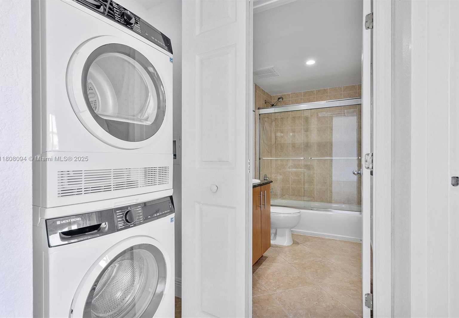 Small Image of 10350 WEST BAY HARBOR DR #8E, Bay Harbor Islands Number 9
