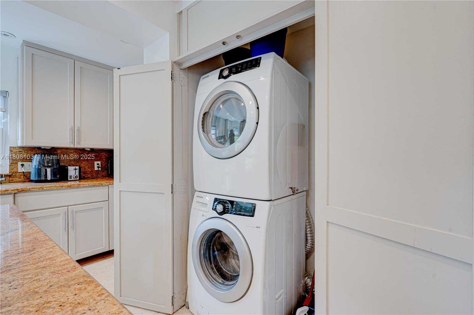 Small Image of 228 SOUTH WEST 31ST RD, Miami Number 29