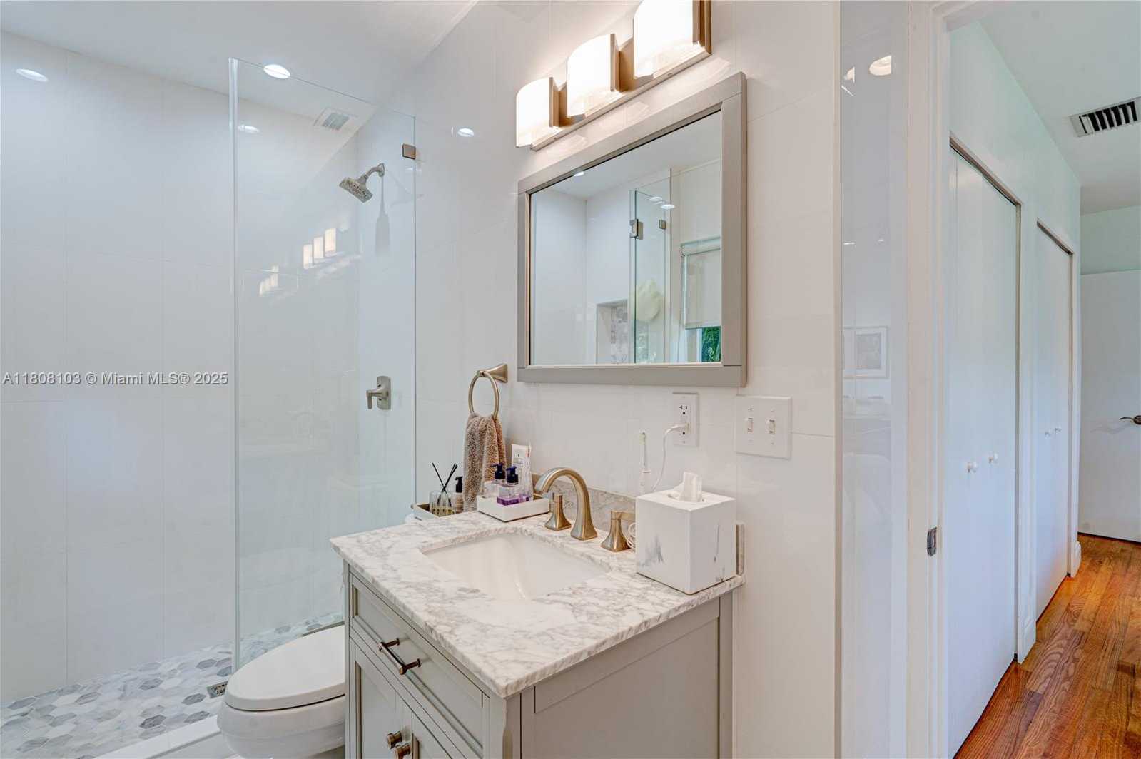 Small Image of 228 SOUTH WEST 31ST RD, Miami Number 38