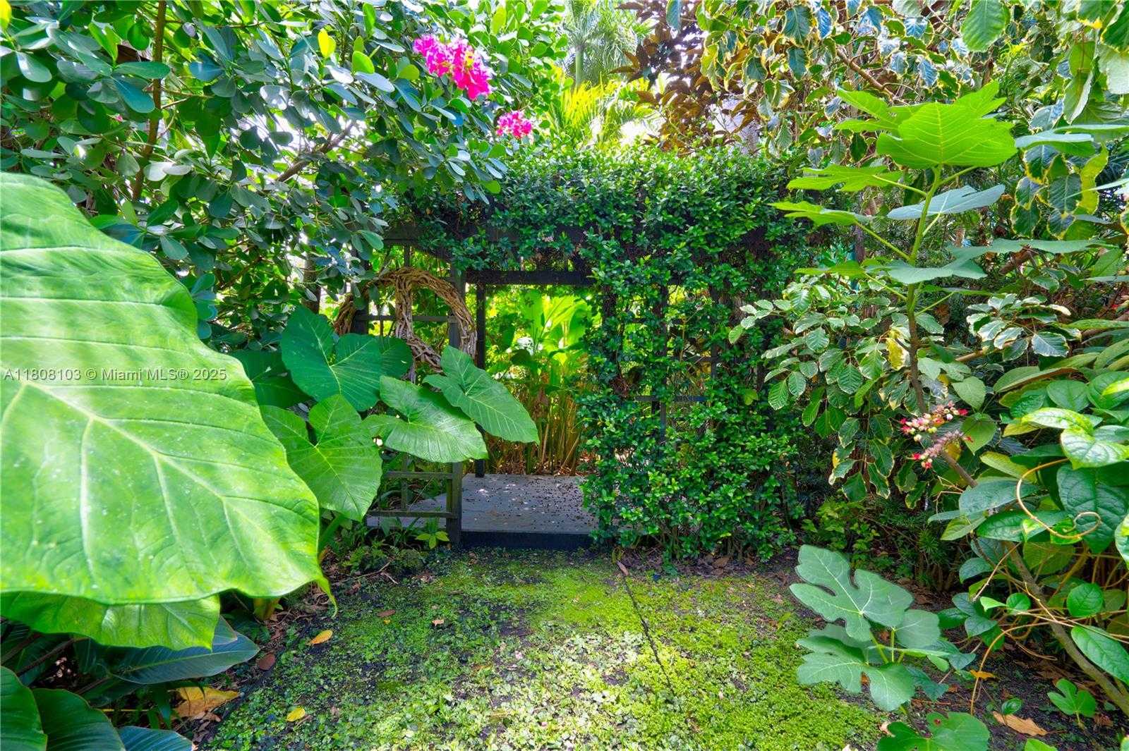 Small Image of 228 SOUTH WEST 31ST RD, Miami Number 46