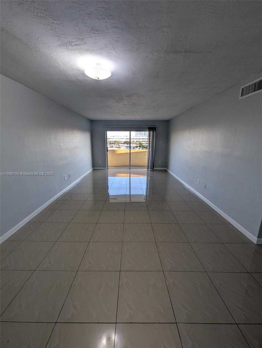 Small Image of 7410 SOUTH WEST 82ND ST #K411, Miami Number 4