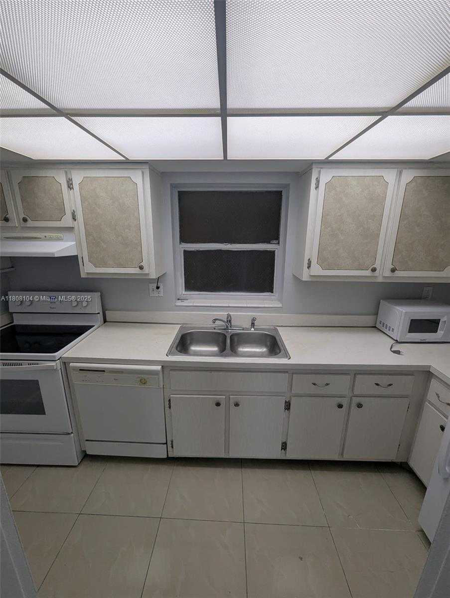 Small Image of 7410 SOUTH WEST 82ND ST #K411, Miami Number 9