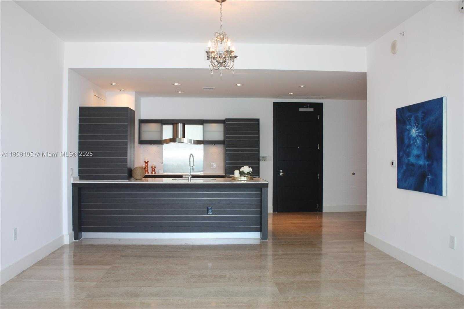 Small Image of 200 BISCAYNE BOULEVARD WAY #4709, Miami Number 4