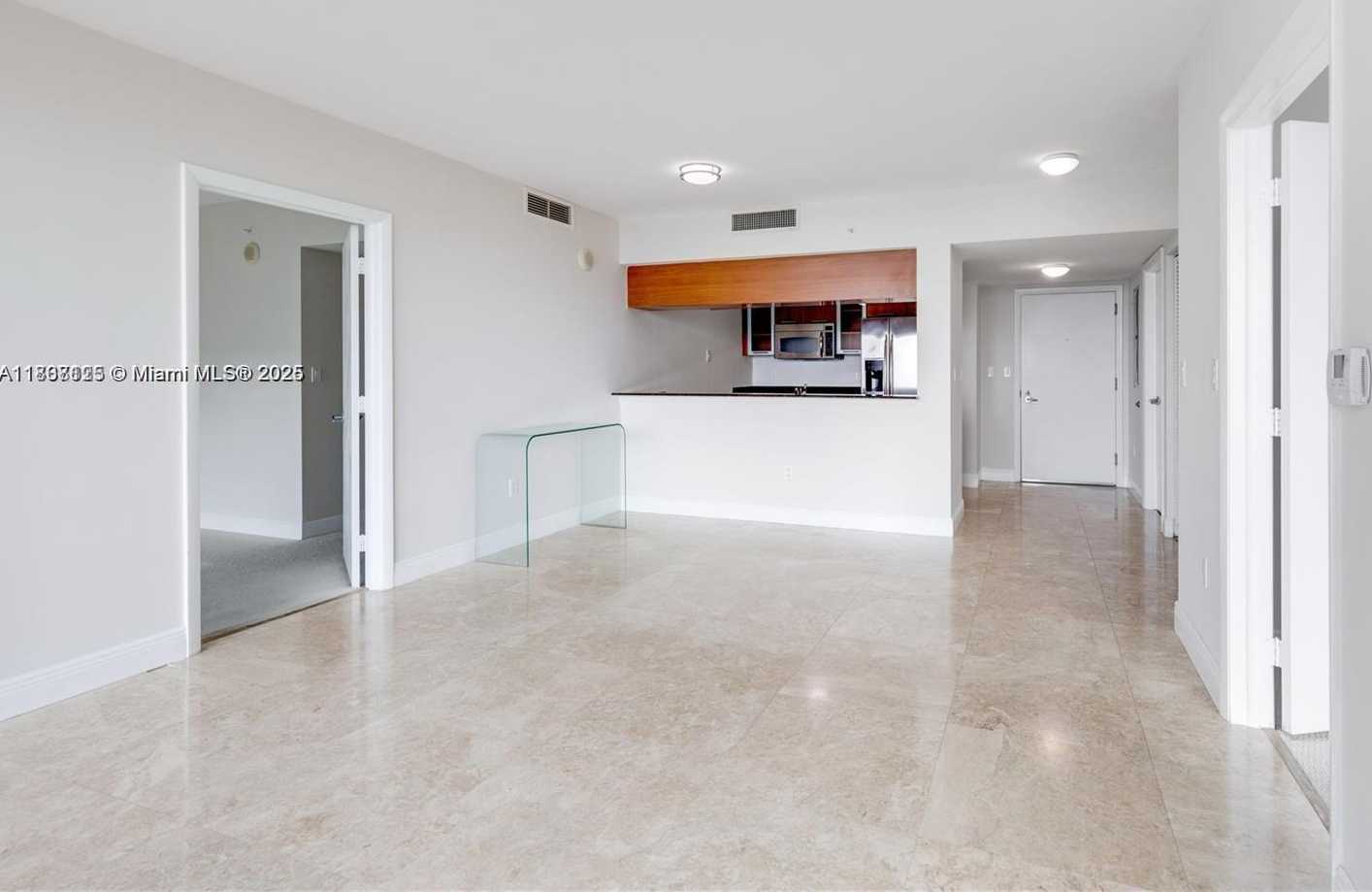 Small Image of 1800 NORTH BAYSHORE DR #2510, Miami Number 14