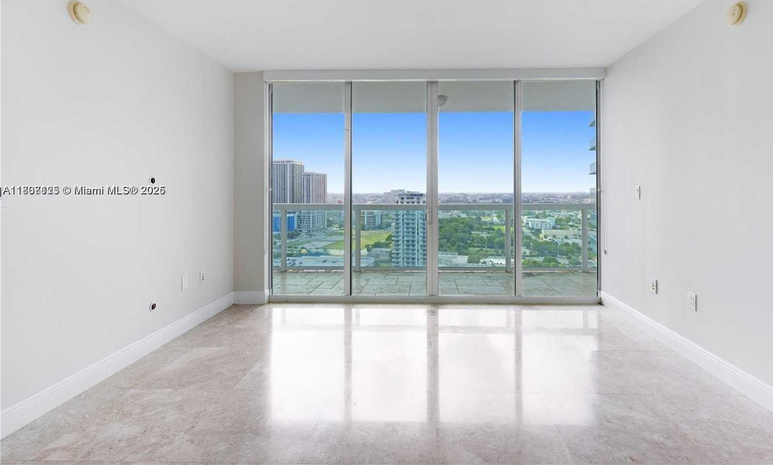 Small Image of 1800 NORTH BAYSHORE DR #2510, Miami Number 17