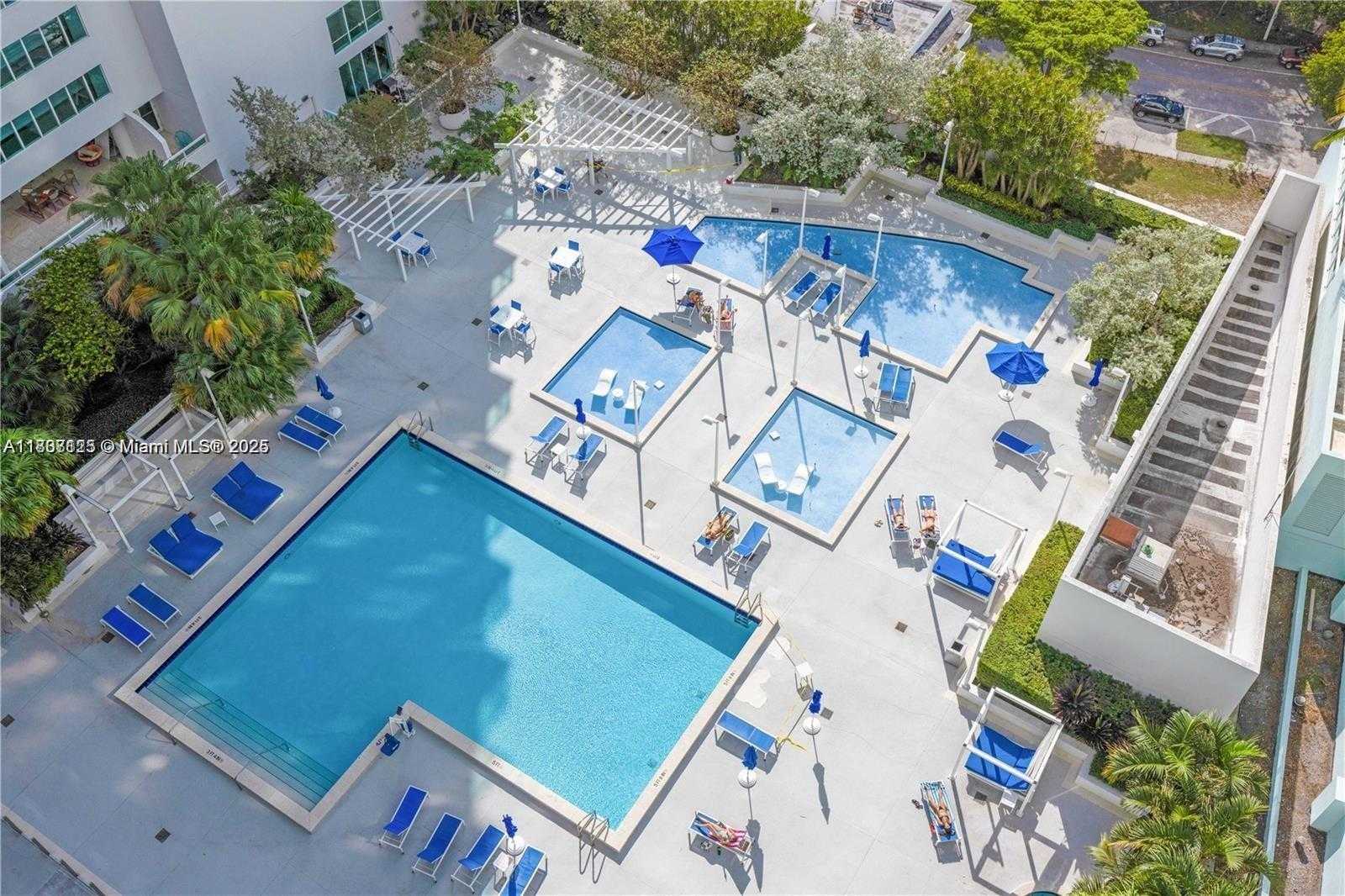 Small Image of 1800 NORTH BAYSHORE DR #2510, Miami Number 4