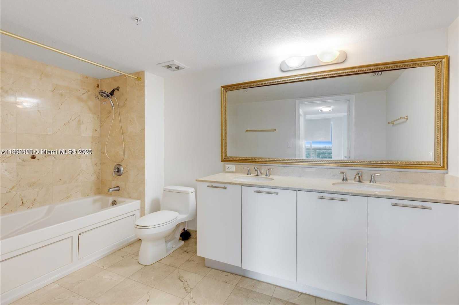 Small Image of 1800 NORTH BAYSHORE DR #2510, Miami Number 6