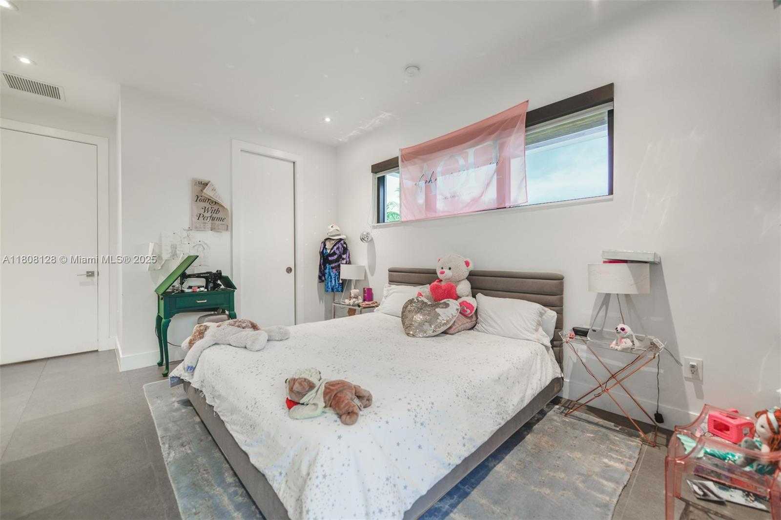 Small Image of 7940 SOUTH WEST 58TH CT #N/A, South Miami Number 61