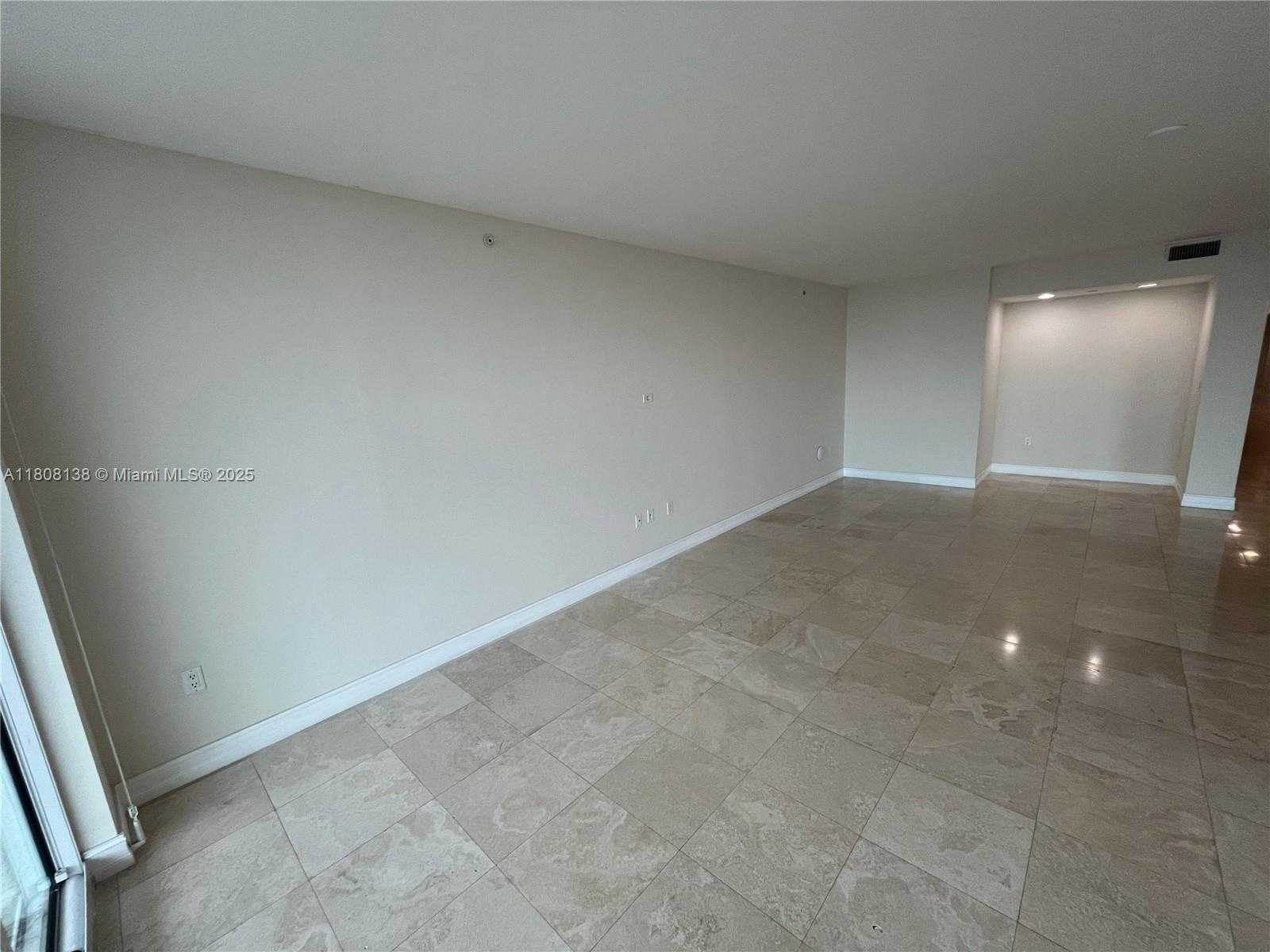 Small Image of 20201 EAST COUNTRY CLUB DR #2203, Aventura Number 6