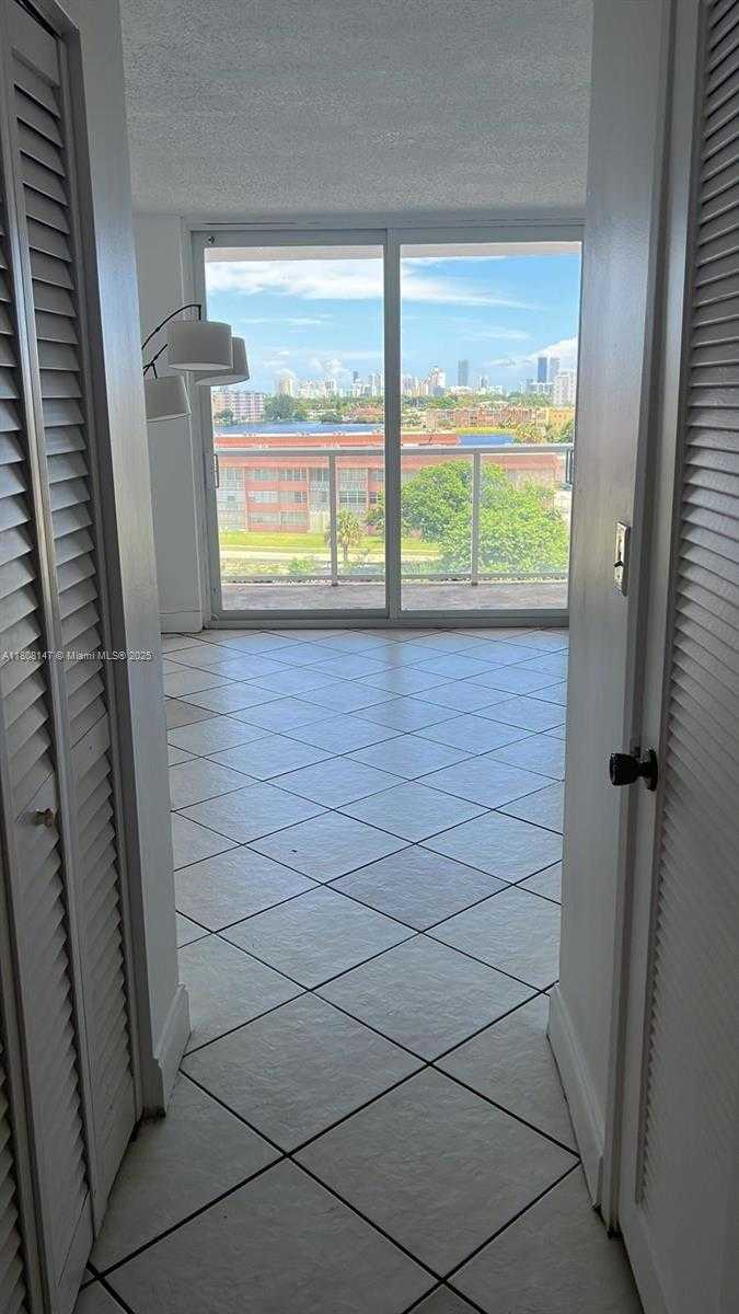 Small Image of 1351 NORTH EAST MIAMI GARDENS DR #604E, Miami Number 14