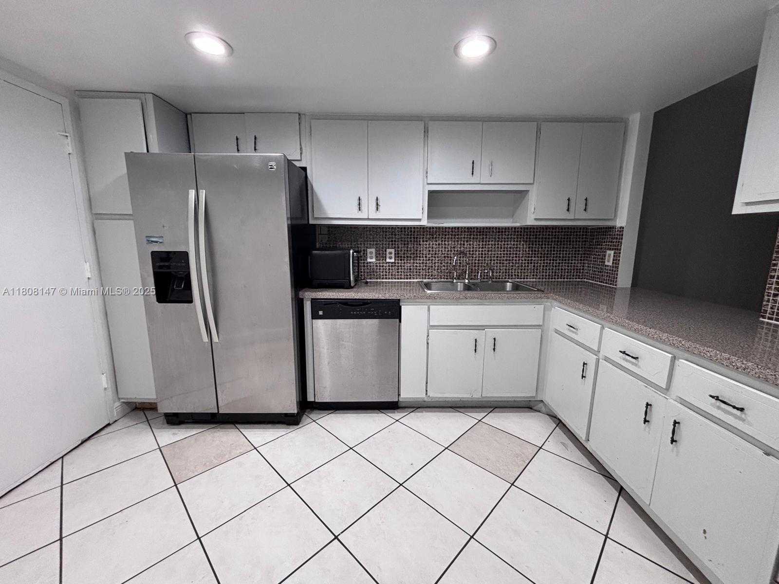 Small Image of 1351 NORTH EAST MIAMI GARDENS DR #604E, Miami Number 5