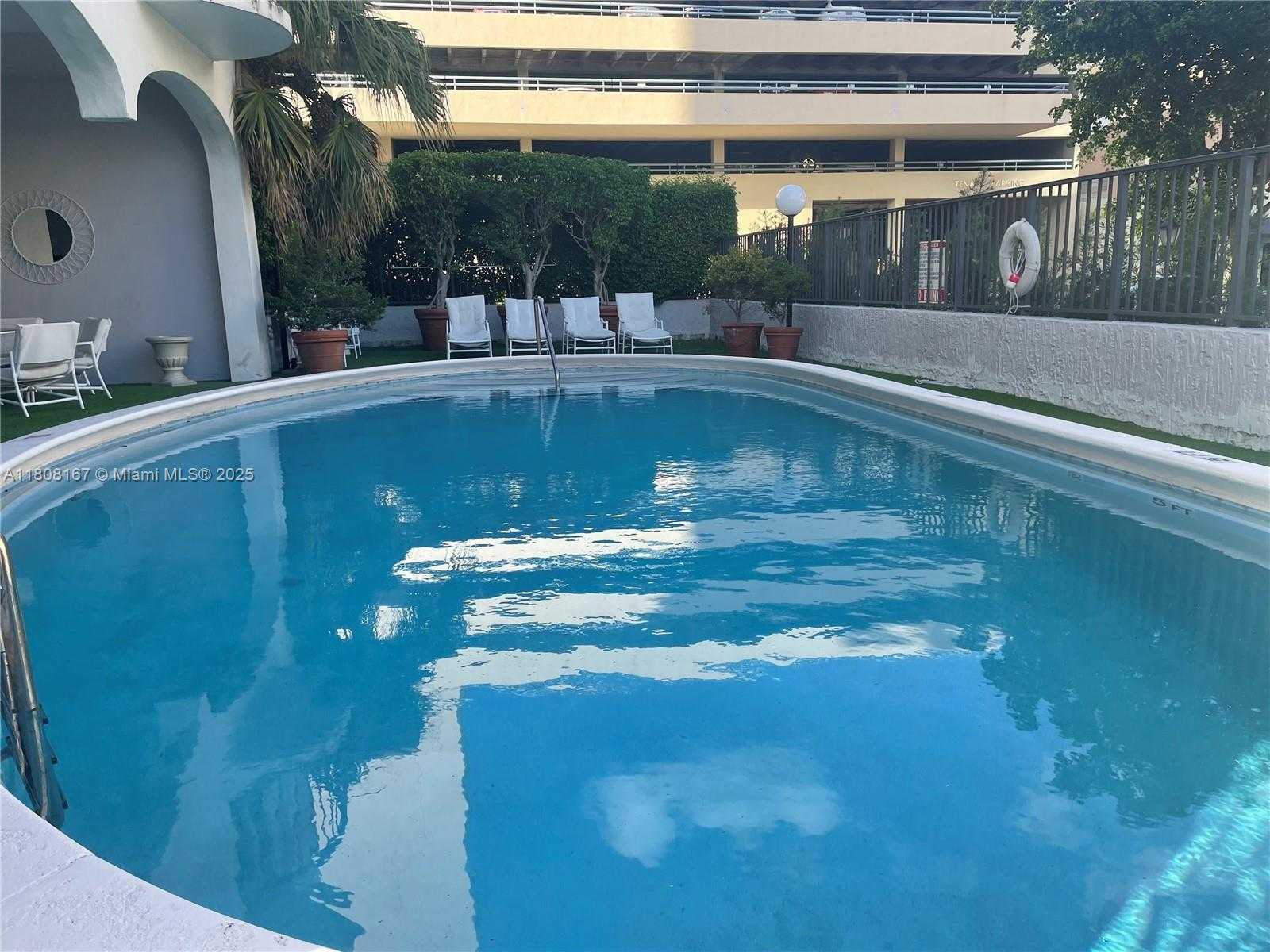 Small Image of 66 VALENCIA AVE #PH1C, Coral Gables Number 16