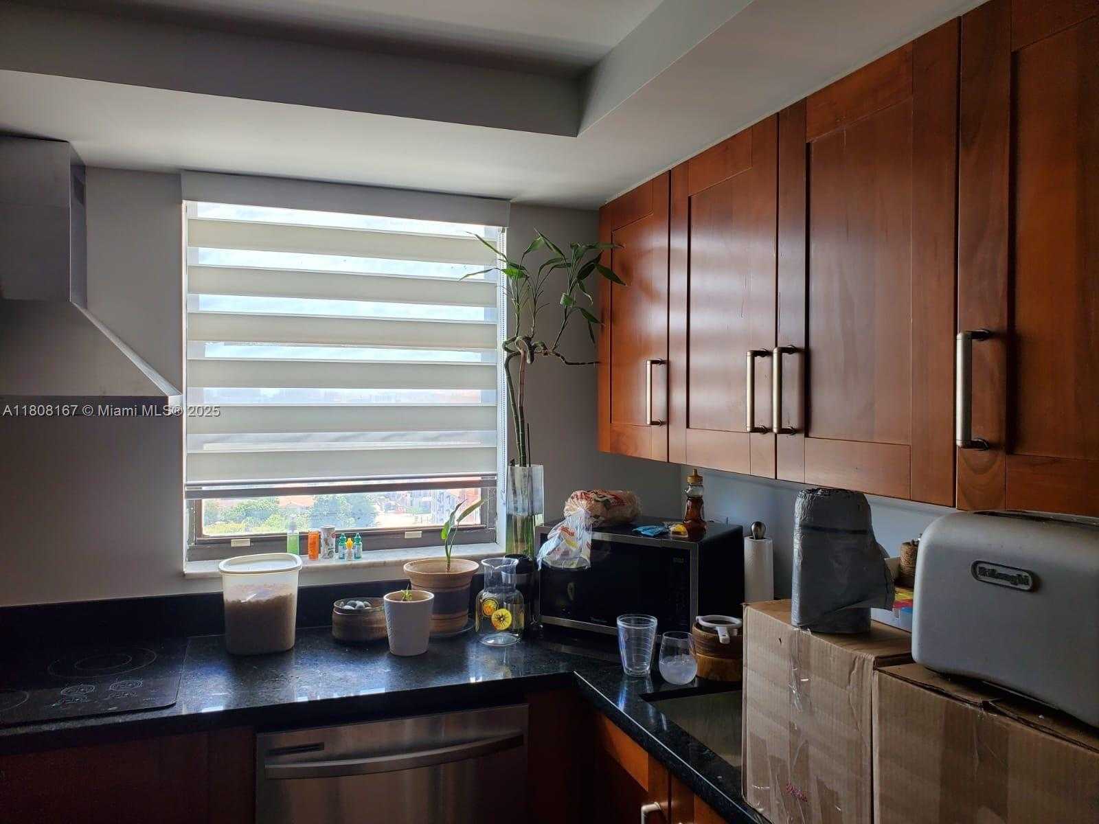 Small Image of 66 VALENCIA AVE #PH1C, Coral Gables Number 9