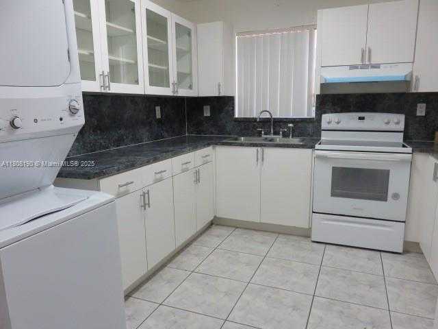 Small Image of 435 EAST 52ND ST, Hialeah Number 10