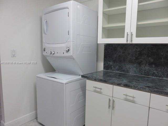 Small Image of 435 EAST 52ND ST, Hialeah Number 11