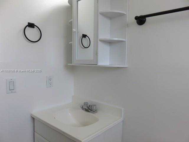 Small Image of 435 EAST 52ND ST, Hialeah Number 22