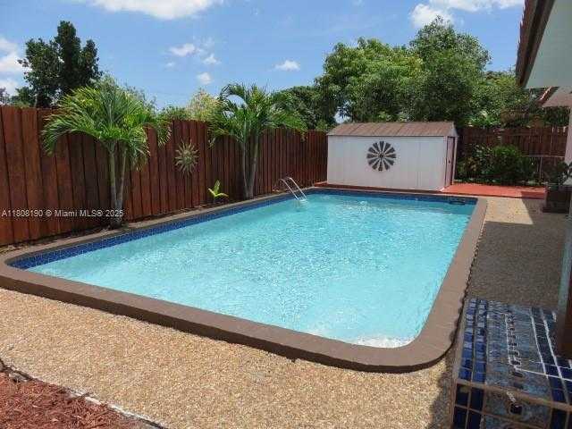 Small Image of 435 EAST 52ND ST, Hialeah Number 31