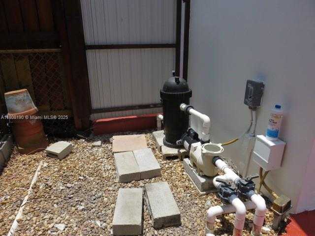 Small Image of 435 EAST 52ND ST, Hialeah Number 38